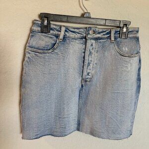 EB Luxe NWT Denim Mini Skirt – Button Fly Detail, Size Medium